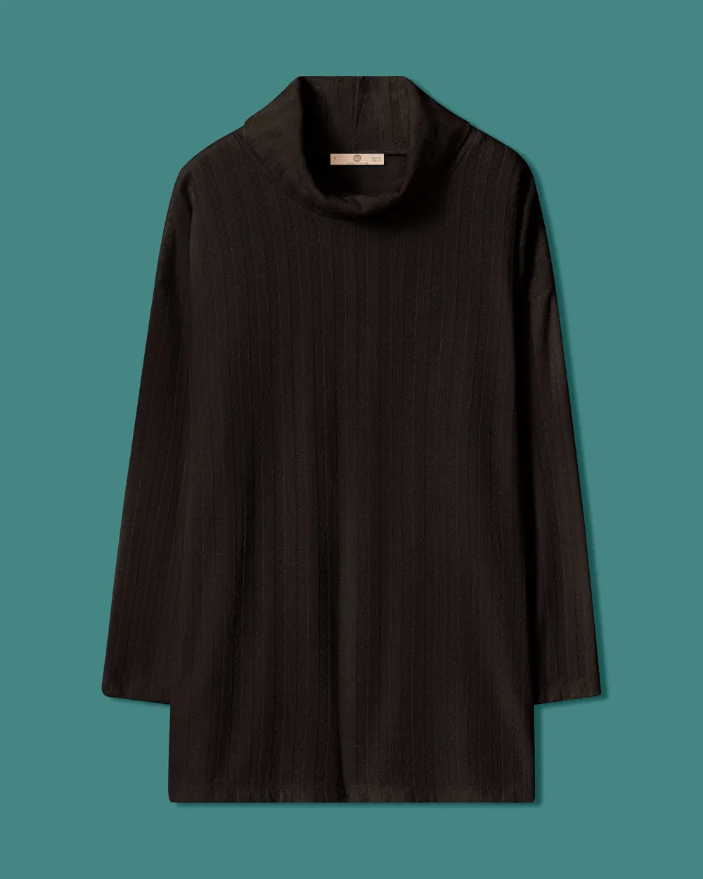 Tunic with a Turned-Down Collar