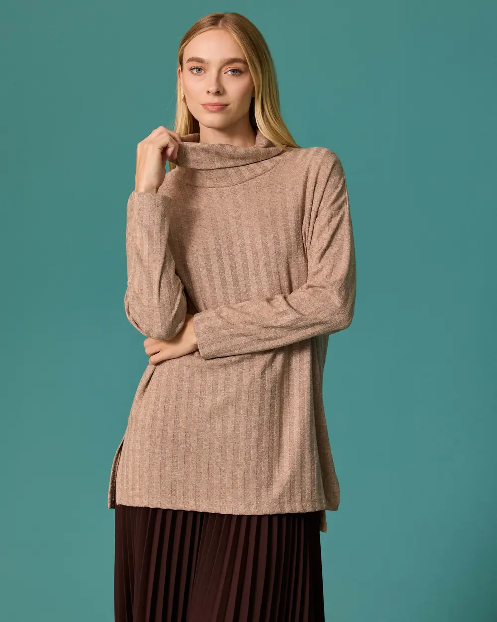Tunic with a Turned-Down Collar
