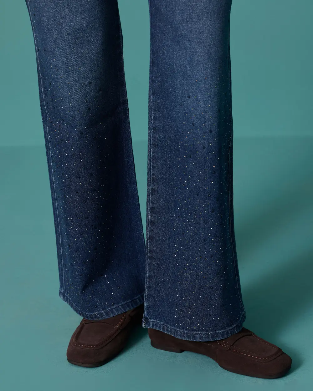 Taş Detaylı İspanyol Paça Denim Pantolon