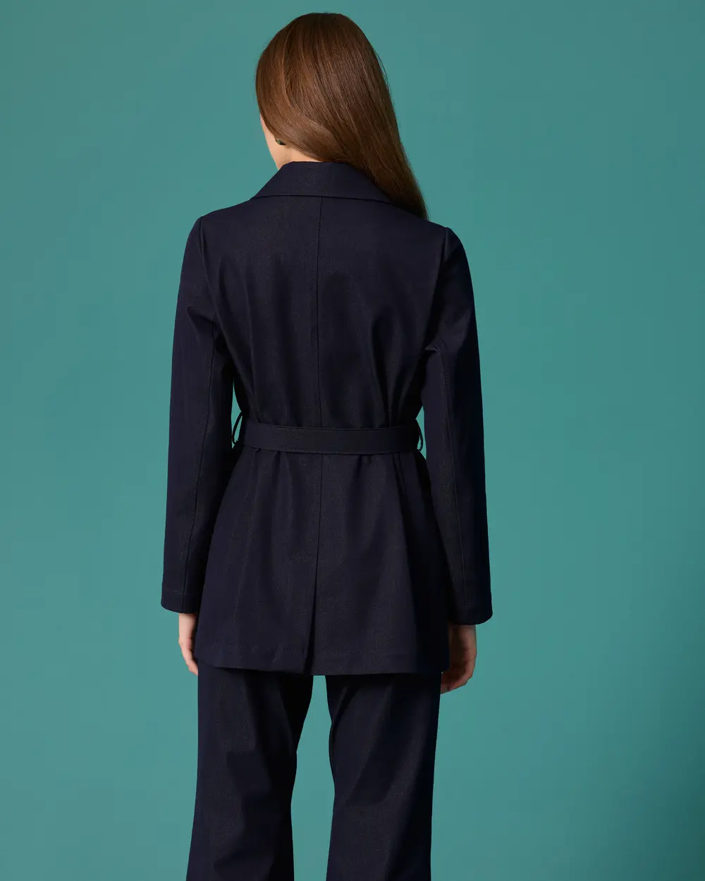 Kemerli Cep Detaylı Uzun Blazer Ceket