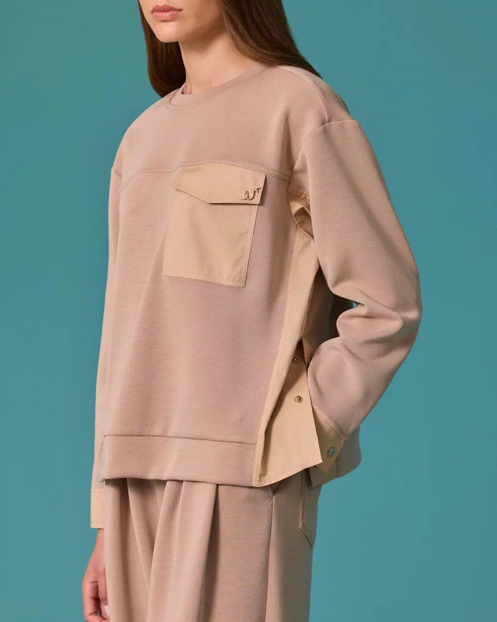 Cep Detaylı Düğmeli Sweatshirt