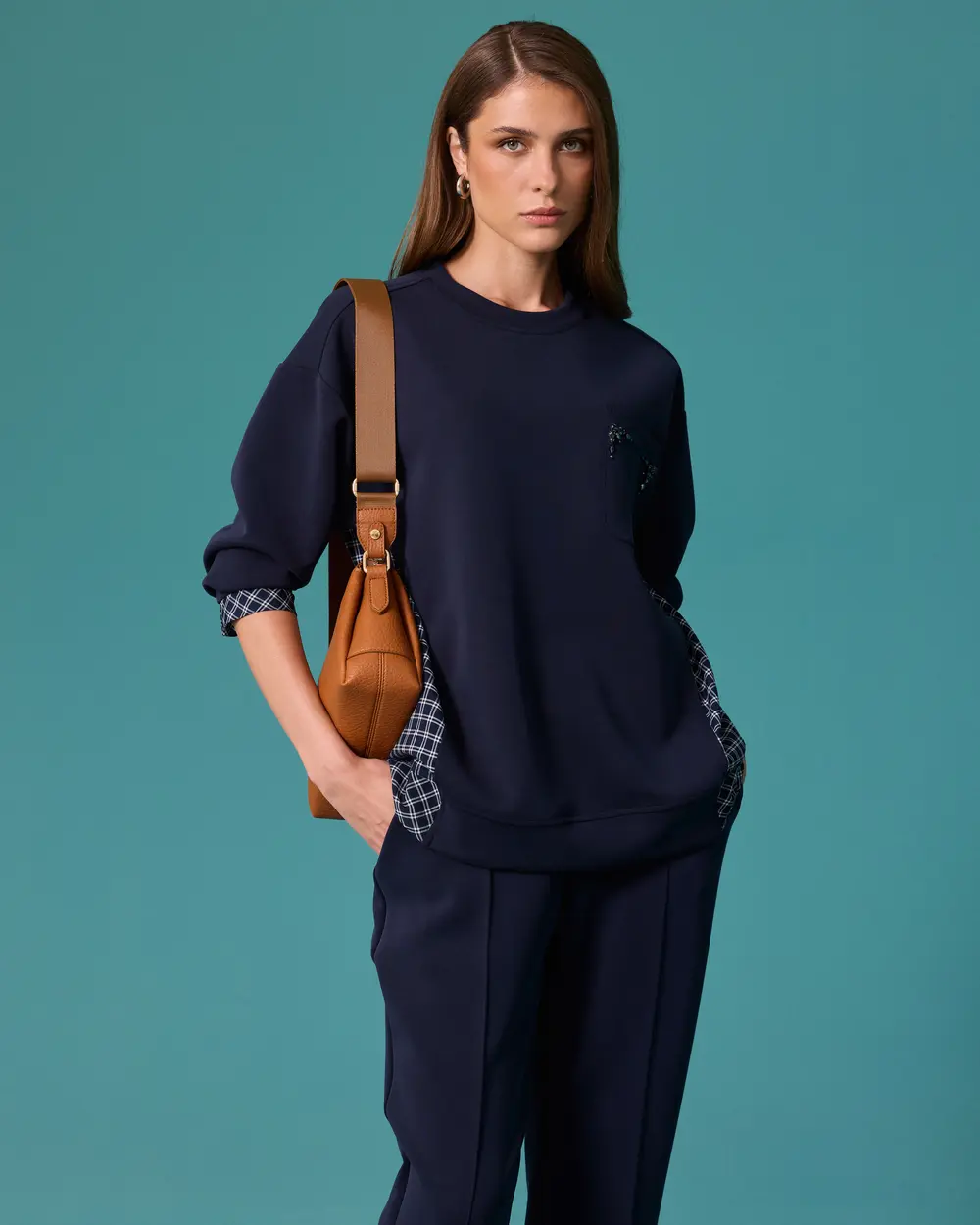 Ekose Garnili Taş Cep Detaylı Sweatshirt