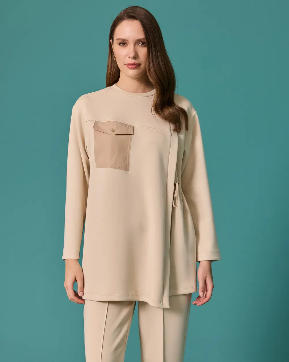 Cep Detaylı Büzgülü Sweatshirt