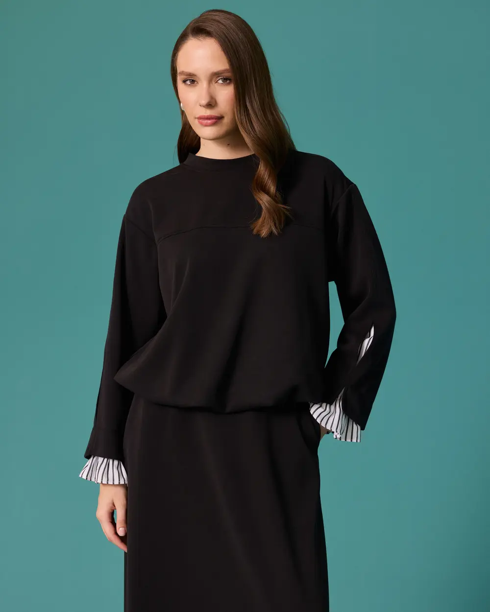 Çizgili Gömlek Detaylı Bisiklet Yaka Sweatshirt