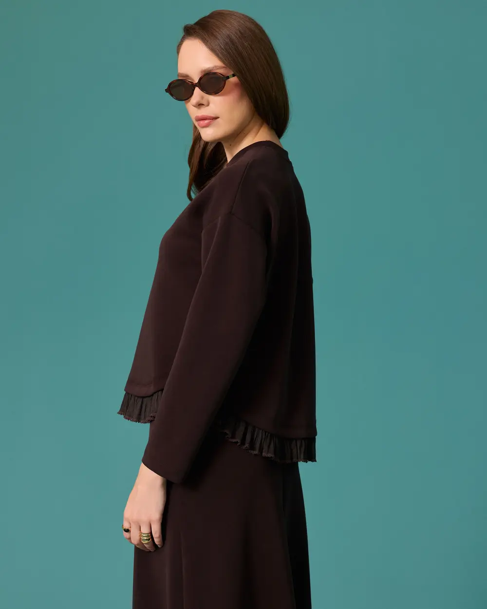 Fırfır Detaylı Bisiklet Yaka Sweatshirt