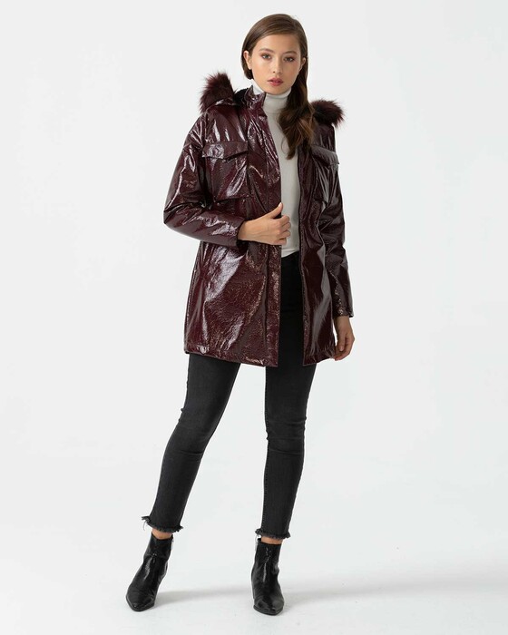 Kapüşonlu Parlak Kaban