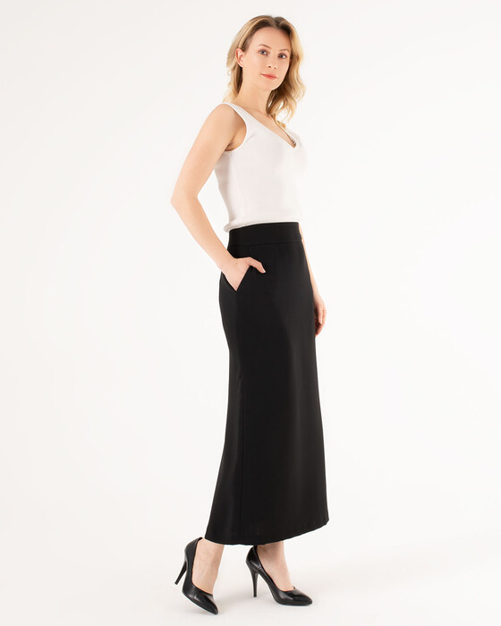 Petite maxi 2025 skirt with pockets