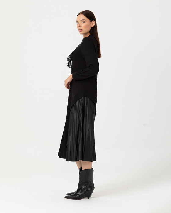 Plise Detaylı Midi Boy Elbise