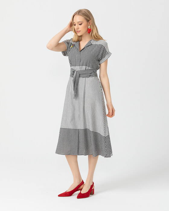 Kısa Kollu Kemerli Elbise