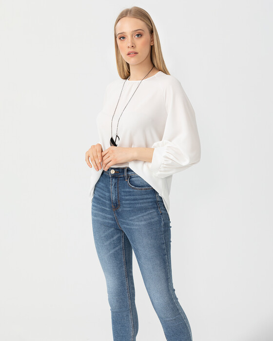 ROUND COLLAR BLOUSE WITH SLEEVE DETAIL