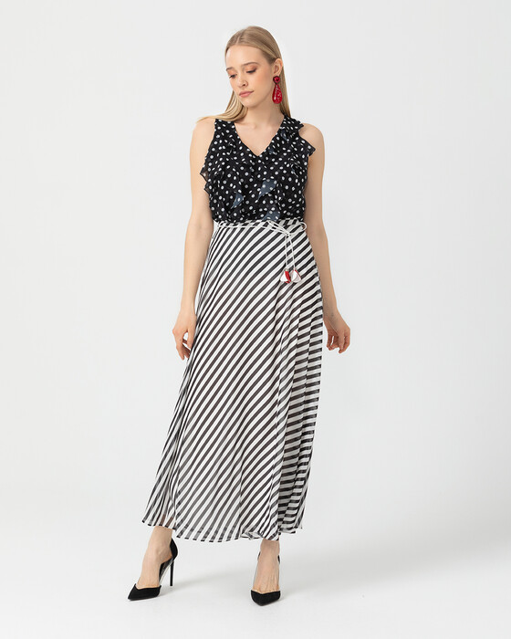 Volanlı Puantiyeli Bluz