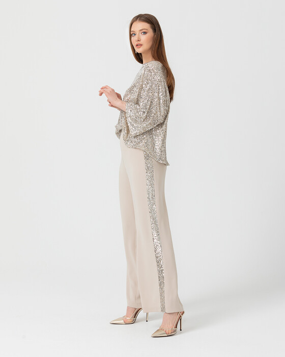 Salaş Kollu Pul Bluz