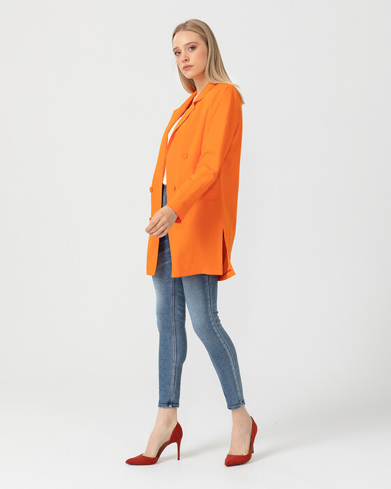 JACKET WITH BUTTON DETAIL