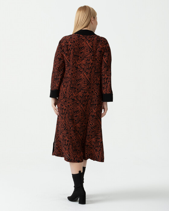 Büyük Beden Düğme Detaylı Desenli Elbise