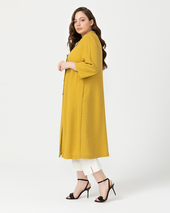 PLUS SIZE ROUND COLLAR CAPE