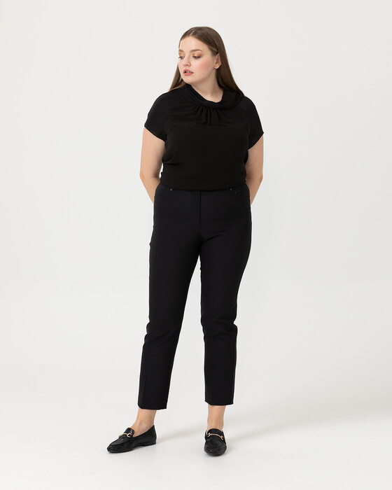 PLUS-SIZE CLASSIC FIT PANTS