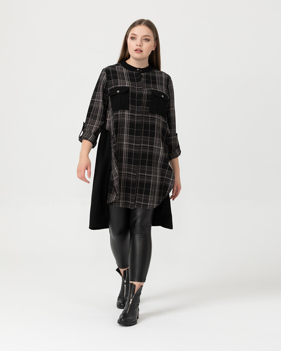PLUS-SIZE SQUARE PATTERNED TUNIC