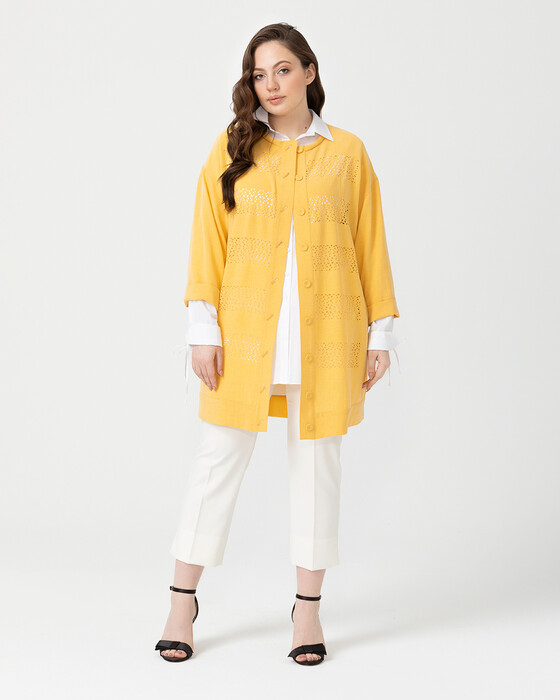 Büyük Beden Lazer Kesim Detaylı Ceket