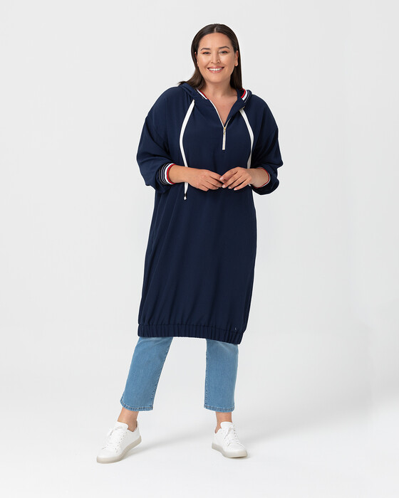PLUS SIZE TUNIC WITH HOODIE