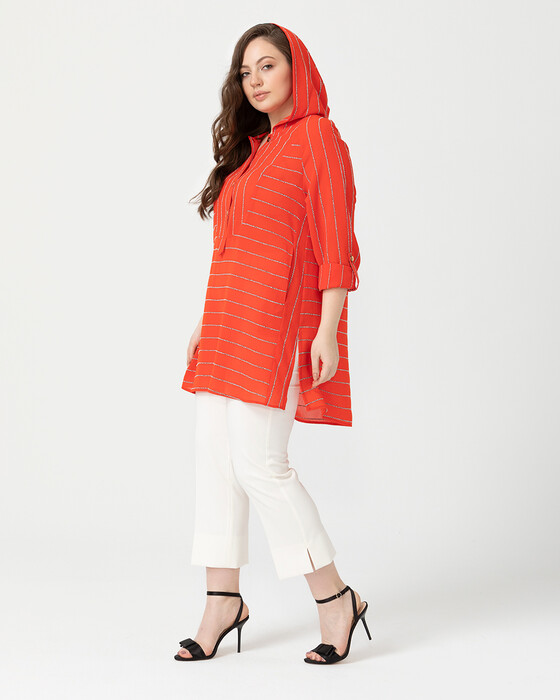 PLUS SIZE BLOUSE WITH HOODIE