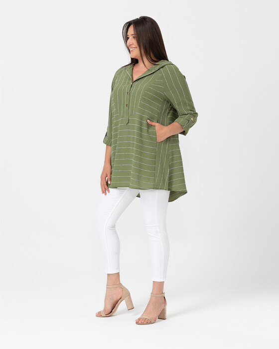 PLUS SIZE BLOUSE WITH HOODIE