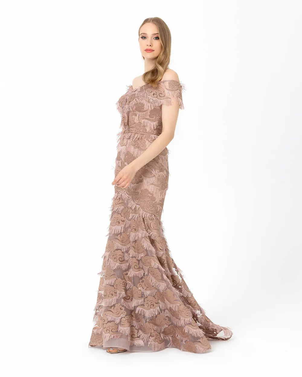 Fish Form Open Shoulder Lace Evening Dress