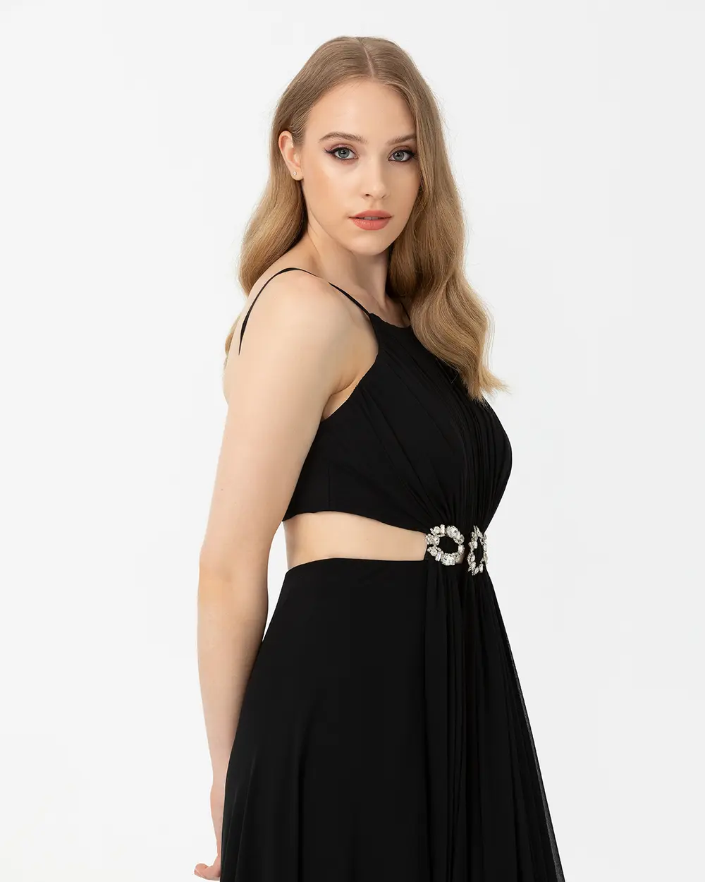 A Kesim Halter Yaka Şifon Abiye