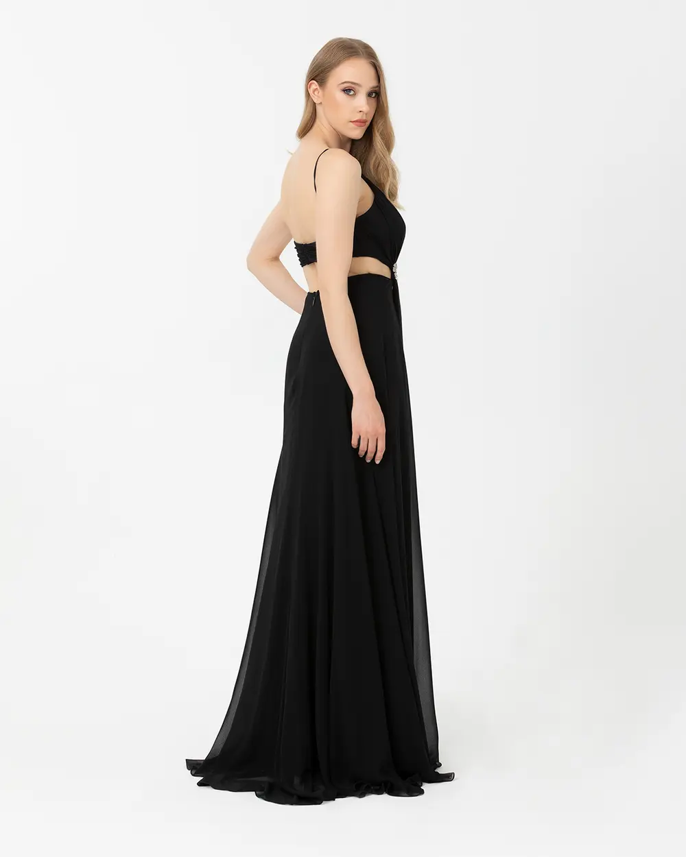 A Kesim Halter Yaka Şifon Abiye