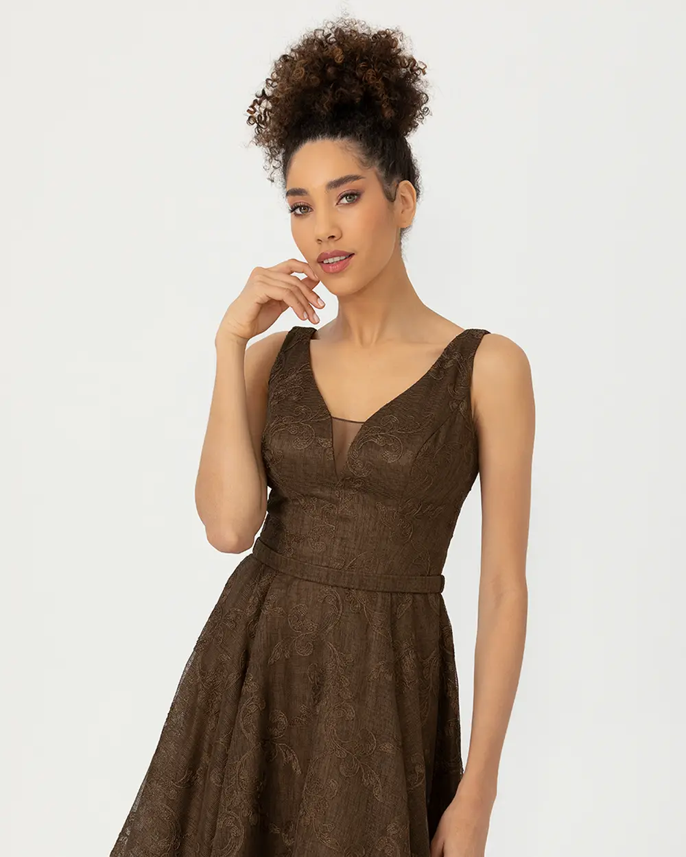 A Kesim V Yaka Keten Abiye