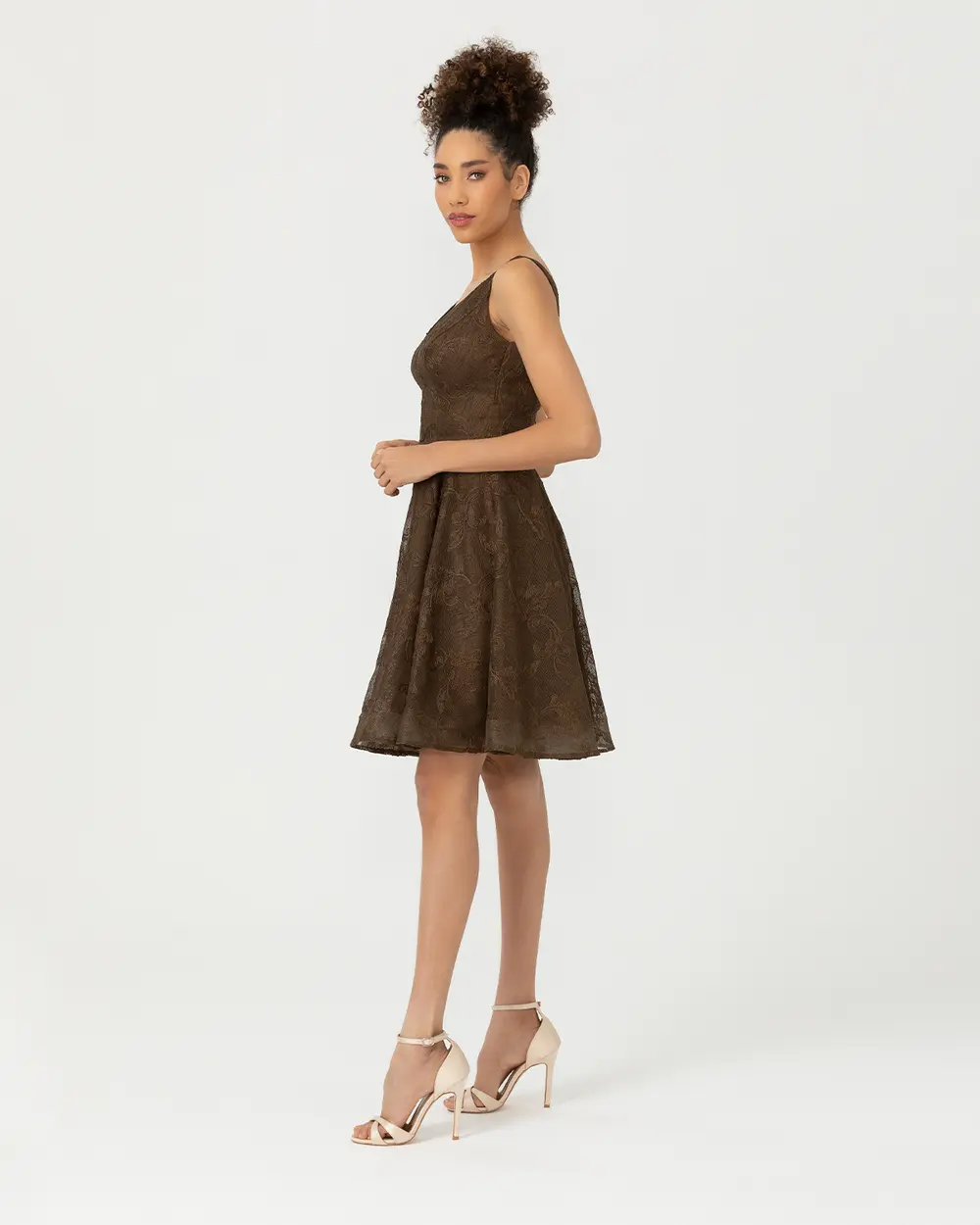 A Kesim V Yaka Keten Abiye