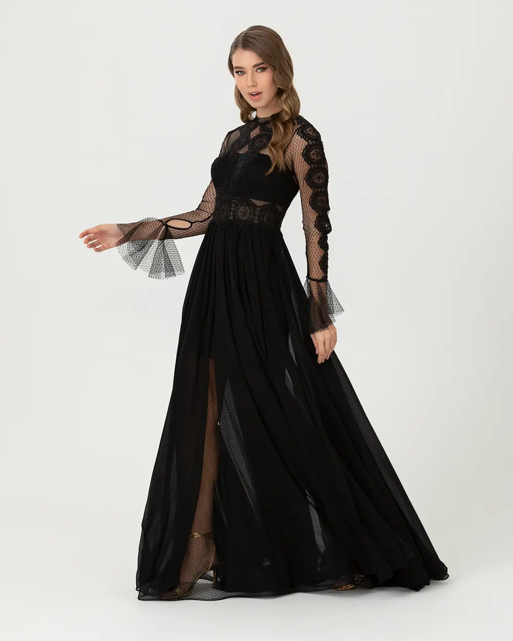 A Cut Zero Collar Tulle Evening Dress