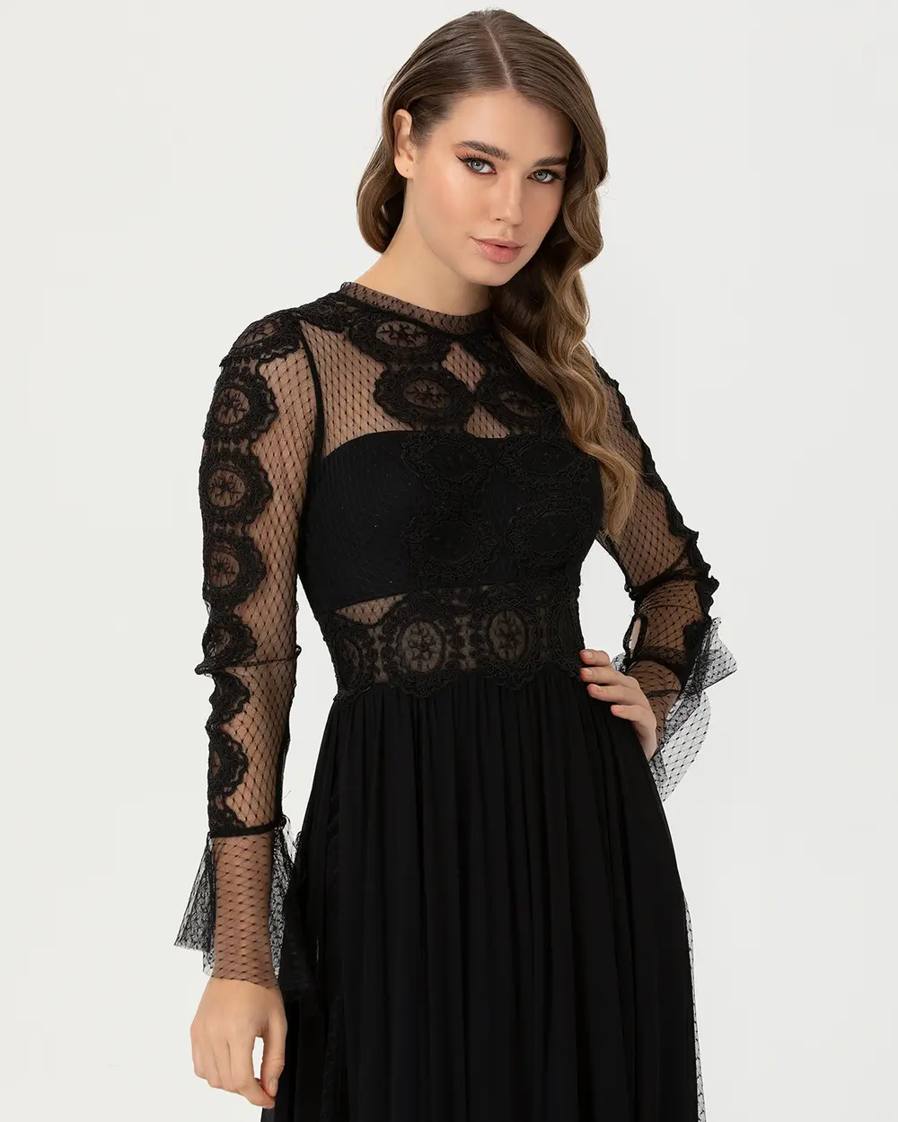 A Cut Zero Collar Tulle Evening Dress