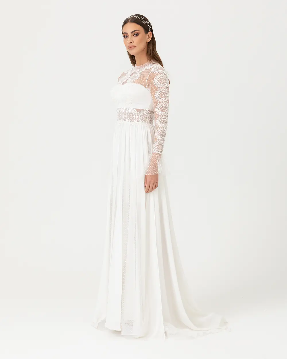 A Cut Zero Collar Tulle Evening Dress