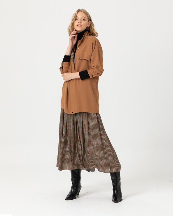 FRONT ZIPPER BLOUSE WITH POCKET DETAIL