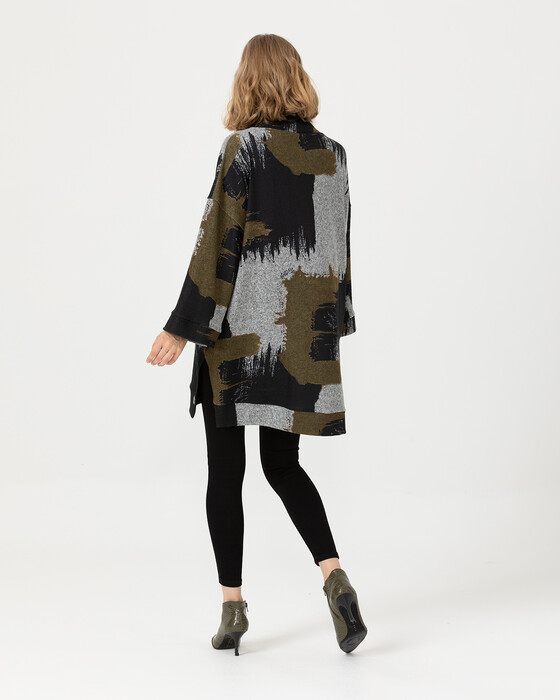 OVERSIZE TUNIC WITH PATTERN