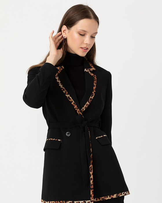 Leopar Detaylı Beli Kemerli Ceket