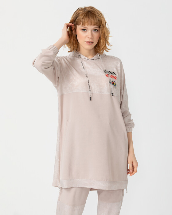 SPORTS TUNIC WITH HOODIE