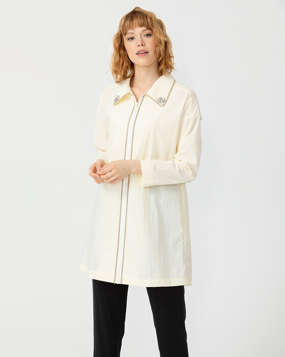 ZIPPERED CAP WITH SEQUINS COLLAR DETAIL