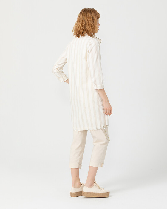 ZIPPERED CAP WITH LACED DETAIL