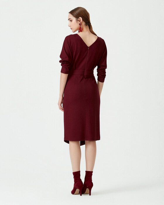 TIGHT CUT DRESS WITH SLIT