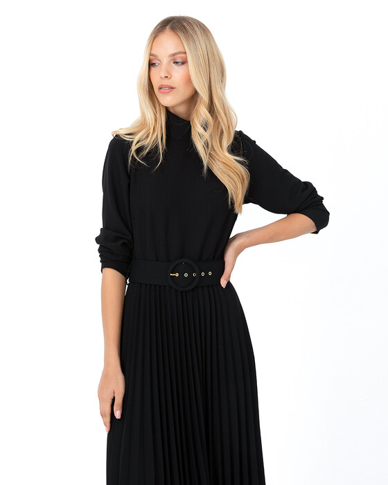 Eteği Pliseli Dik Yakalı Elbise