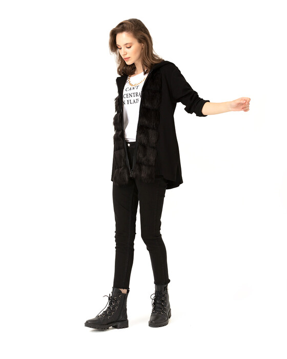 Tüy Detaylı Kapüşonlu Ceket