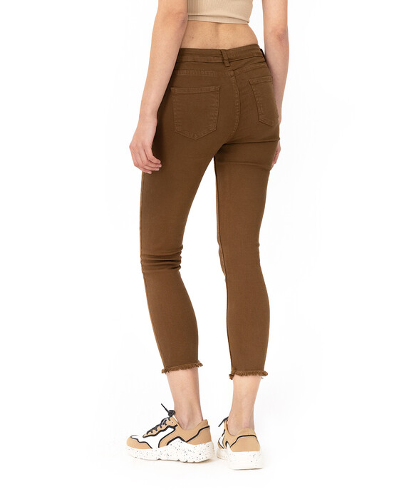 Paçası Yırtık Pantolon