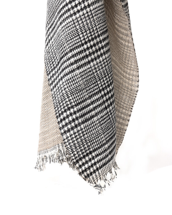 Kazayağı Desenli Şal