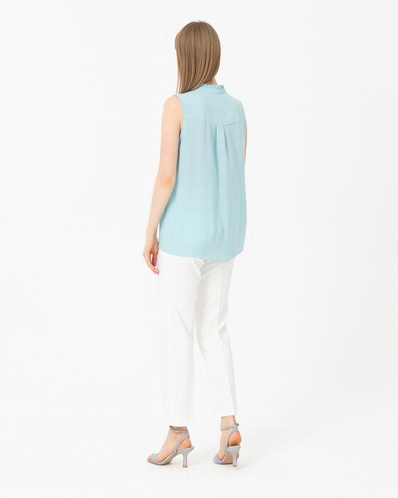 SLEEVELESS CHIFFON BLOUSE