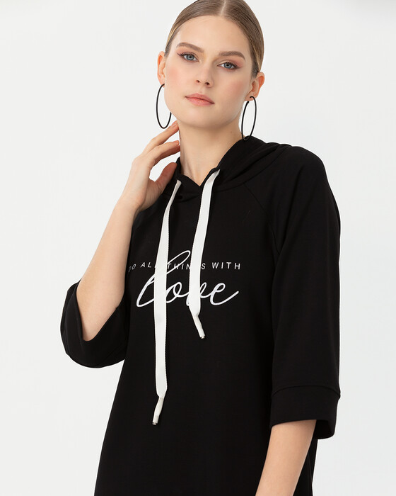 Kapüşonlu Spor Elbise