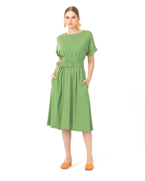 Beli Dikişli Kemerli Elbise