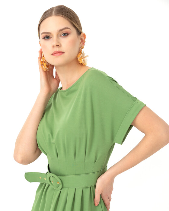 Beli Dikişli Kemerli Elbise