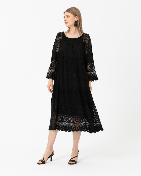 Yuvarlak Yakalı Dantel Elbise