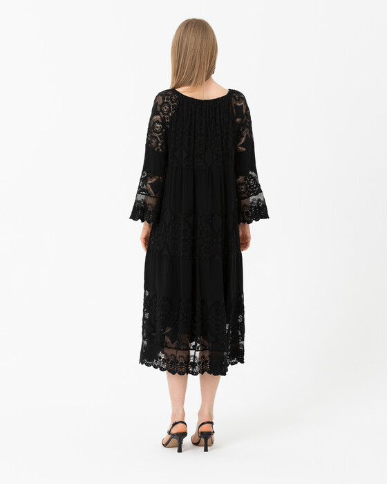 Yuvarlak Yakalı Dantel Elbise